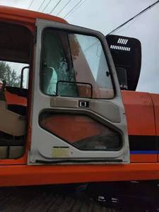 รถขุด DOOSAN DH220 มือสอง 22 ตัน เครื่องยนต์คัมมินส์ ปั๊มไฮดรอลิกคาวาซากิ มอเตอร์ วาล์ว KYB ชั่วโมงการใช้งานต่ำ สภาพ 90% ใหม่ ราคาแข่งขัน ปี 2023 - Product Image 6