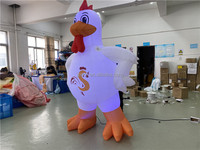 Personnage de dessin animé animal de coq gonflable de modèle de poulet gonflable d'éclairage avec le logo pour la publicité