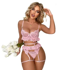 Kadın pembe dantel balenli 3 parça işlemeli seksi iç çamaşırı seti jartiyer kemer dantel sutyen külot Set seksi Clubwear ile