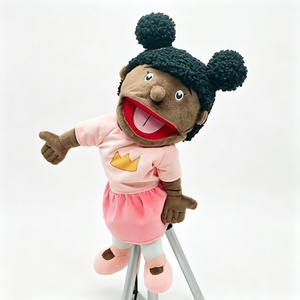 Marioneta de mano personalizada de niña negra, marioneta de mano para niños, marioneta de personaje femenino, marioneta de mano de peluche, marioneta infantil diversificada - Product Image 3