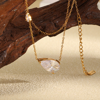 Collier en acier inoxydable plaqué or 18 carats avec pendentif zircon œil de cheval, design de niche haut de gamme, mode européenne et américaine