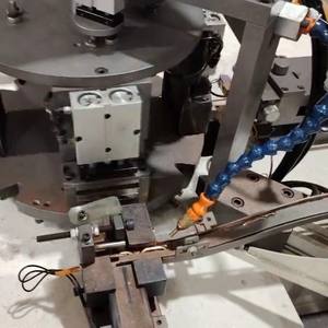 Machine d'assemblage automatique <span class=keywords><strong>de</strong></span> bagues <span class=keywords><strong>de</strong></span> scellement, préparation <span class=keywords><strong>de</strong></span> soudure pour tubes en cuivre/aluminium <span class=keywords><strong>de</strong></span> type <span class=keywords><strong>U</strong></span> - Product Image 5