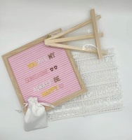 Vente flash : Tableau à lettres en feutre avec cadre en bois de chêne rose 10*10 pouces, avec 460 lettres en plastique et support