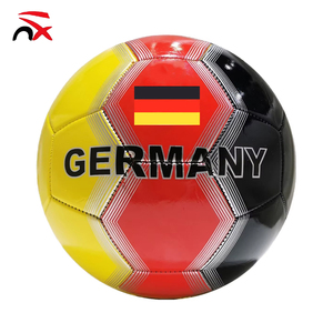 ลูกฟุต<span class=keywords><strong>บอล</strong></span>โลโก้สั่งทำ ขนาด 5 ของขวัญสำหรับแฟนฟุตบอลระดับโลก คุณภาพสูง ลายธงชาติบราซิล สเปน เยอรมนี - Product Image 4