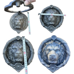 Batacchio per Porta in Metallo a Forma di Testa di Leone 210X192MM, Decorativo per Cancelli - Product Image 1