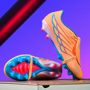 <span class=keywords><strong>Botas</strong></span> <span class=keywords><strong>de</strong></span> Fútbol Unisex <span class=keywords><strong>de</strong></span> Cuero Genuino <span class=keywords><strong>de</strong></span> Grado Profesional, Personalización al por Mayor <span class=keywords><strong>de</strong></span> Fábrica, para Primavera al Aire Libre - Product Image 1