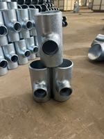 Raccords de tuyauterie forgés sans soudure ASTM A234 & Té réducteur à bras de fer & Té égal en acier galvanisé Haixin DN15-DN1200 Peint