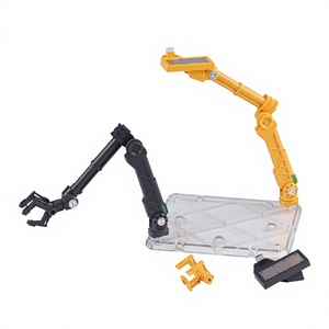 Hangar Gundam Mecha Military Base Bay Dock Tipo-B Brazo Mecánico de PVC Hecho en Taiwán - Product Image 1