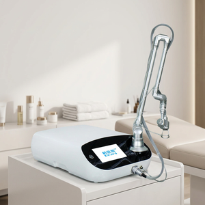 Máquina de Rejuvenecimiento Cutáneo con Láser Fraccional de CO2 de 60W y 10600nm con 7 Brazos Guía de Luz 4D 5D para Reparación de Cicatrices y Eliminación de Cicatrices de Acné - Product Image 1