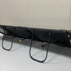 <span class=keywords><strong>Chargeur</strong></span> de panneau <span class=keywords><strong>solaire</strong></span> pliable portable 100W avec béquilles en aluminium pour RV Camping Blackout Off Grid System - Product Image 5