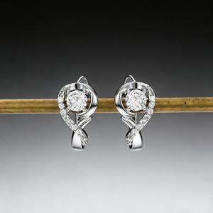 Orecchini E728 in Oro Bianco con Diamanti Naturali Taglio Brillante Rotondo, Stile Classico da Sposa per Donne - Product Image 4