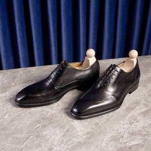 รองเท้าธุรกิจผู้ชายสไตล์อิตาลี ทรงหัวเหลี่ยม ทันสมัย แบบผูกเชือก ปิดหัวรองเท้า ระบายอากาศได้ดี น้ำหนักเบา สไตล์อ็อกซ์ฟอร์ดแบบอังกฤษ - Product Image 2