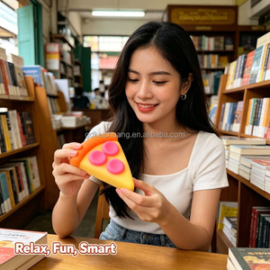 Juguete Sensorial Elástico Suave al Tacto con Forma de Pizza, Caja Sorpresa, Venta al por Mayor, Gadget Portátil <span class=keywords><strong>para</strong></span> Aliviar la <span class=keywords><strong>Ansiedad</strong></span> en Mujeres - Product Image 6