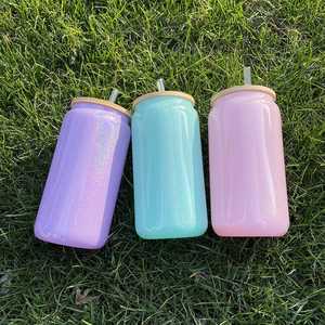 Vaso de vidrio sublimable de 20 oz con brillo azul, rosa, plateado, morado y blanco, con tapas y pajitas - Product Image 3