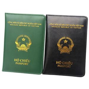 Funda para Pasaporte de Diseño Personalizado en Cuero PU con Logotipo Estampado en Oro - Product Image 5