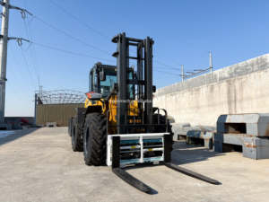 3トン<span class=keywords><strong>JCB</strong></span>スマートミニフォークリフトポータブルCE認定建設テレハンドラーレストラン産業新印刷ショップスチールボディ - Product Image 3