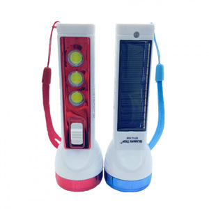 ไฟฉาย LED แบบชาร์จไฟได้ 5W P168B สองระดับความเร็ว สีแดง สีน้ำเงิน - Product Image 3