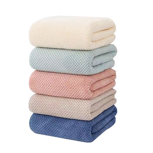 Merbau <b>Bath</b> Towel 70x140 Cm Pineapple <b>Edge</b> Coral Fleece Fluffy Home Use - Product Image 5