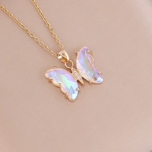 Collier Papillon Enchantant avec Cristal Scintillant, Bijou Tendance pour Femme, Idéal pour Remise de Diplôme, Maman, Accessoire Élégant - Product Image 6