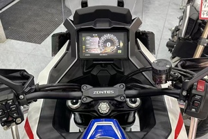 Zontes 703F - Motocicleta de Turismo de Aventura de 700cc y Triple Cilindro - Product Image 5