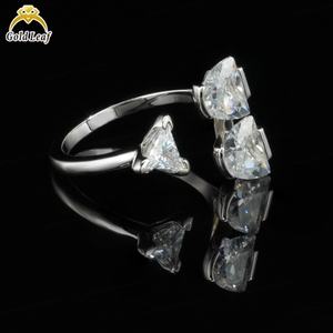 Anillo Fino de Plata de Ley 925 con Piedra de Moissanita de 1ct 2ct 3ct D VVS, Joyería Goldleaf Personalizada para Bodas y Fiestas - Product Image 1