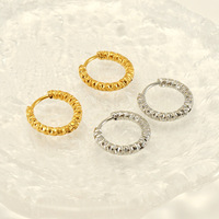 Boucles d'oreilles créoles texturées à facettes 15 mm en acier inoxydable 304 couleur acier ou plaqué or 18 carats sous vide, petites créoles rondes à charnière, cadeaux bijoux