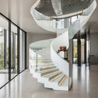 Nordi Escaliers en arc de conception moderne personnalisés pour les appartements de villas Garde-corps en verre en acier en fer forgé pour l'extérieur de la maison Bois courbé