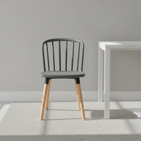 Chaises de restaurant et d'hôtel en plastique pour l'extérieur, avec pieds en hêtre, idéales pour les événements - Vente chaude