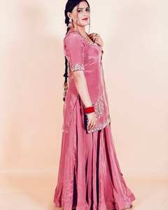 Ensemble de dupatta pour femmes, style traditionnel, pour les fêtes, avec un travail de broderie lourd et naturel, séquence de broderie, haut fantaisie, sharara, livraison rapide - Product Image 3