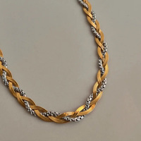 Collier pendentif étoile pour femme Bijoux en acier inoxydable plaqué or 18 carats Collier chaîne serpent plate à trois couches
