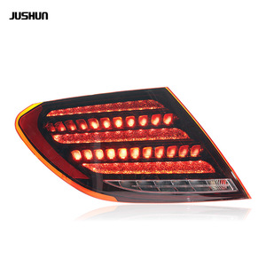 Feux arrière LED Jushun pour Mercedes Benz Classe C W204 version diamant rouge fumé noir 12V - Product Image 3