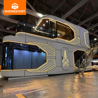 Capsule spatiale futuriste à deux étages de 20 pieds et 40 pieds pour hôtels et Airbnb, avec panneaux solaires, cuisine et salle de bain, maison conteneur