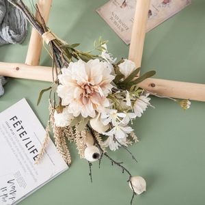 Bouquet de fleurs artificielles Dahlia Johnson, décoration d'intérieur, décoration murale de mariage CF01209 - Product Image 1