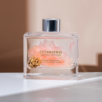 Diffuseur de parfum en verre sans BPA, personnalisé OEM, sans flamme, avec bâtonnets en rotin, fleurs séchées, huiles essentielles, pour usage hôtelier 1 mois, vente en gros, Diwali