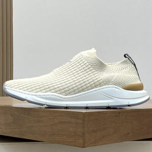 Baskets décontractées noires en coton tricoté pour hommes : semelle en caoutchouc respirante pour un usage quotidien tendance - Product Image 1