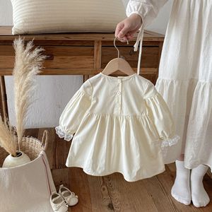 Nuovi Vestiti <span class=keywords><strong>per</strong></span> Bambine Autunno 2026, Abiti Vintage con Ricamo Floreale e Bordo in Pizzo, Maniche Lunghe, Dolce Vestito da Principessa <span class=keywords><strong>per</strong></span> Bambine - Product Image 2