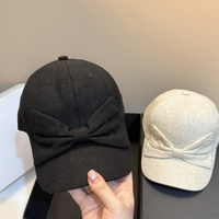 Gorra de béisbol de lino con lazo decorativo para mujer, sombrero de sol para exteriores, gorra deportiva casual con lazo, gorra de pico de pato ajustable para uso diario.
