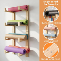 Support mural en bois pour tapis de yoga, support pour tapis de yoga à 4 niveaux, organisateur de tapis de yoga pour suspendre les rouleaux en mousse et les bandes de résistance