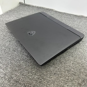 Laptop Gamer de Alta Gama <span class=keywords><strong>MSI</strong></span> Titan 16 AI Ultra 9 con RTX 5070, Pantalla de 16 Pulgadas, 2.5K, 240Hz - Product Image 4