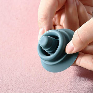 Yeniden kullanılabilir silindir şapka şekil sızdırmaz yumuşak malzeme yenilik yaratıcı silikon şarap şişesi stoper - Product Image 5