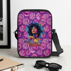 Sac bandoulière tendance à l'inspiration africaine – Mini sac carré en polyester, impression personnalisée disponible - Product Image 2