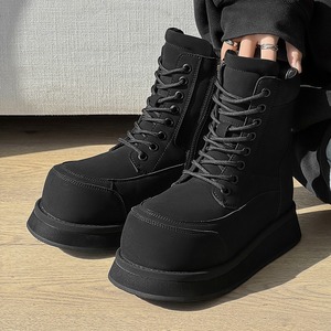 Botas de moda para hombre 2025, nuevo estilo, zapatos de hombre de cuero con revestimiento de gamuza, botas altas resistentes de algodón - Product Image 1