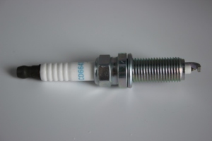 Conectores Auto Plug LZKAR6AP-11 22401-ED815 LZKAR6AP11 para LZKAR6AP-11 22401-ED815 LZKAR6AP11 LZKAR6AP11 - Product Image 2