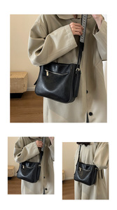 Bolsos de cubo de PU para todos los días, correa de <span class=keywords><strong>guitarra</strong></span>, bolso de hombro, bolso cruzado cuadrado para mujer - Product Image 2