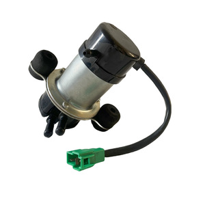 Bomba de Combustible Electrónica 15100-77300 18100-79101 Para Mitsubishi Suzuki Pieza de Repuesto - Product Image 2