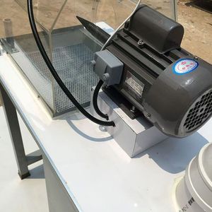 Machine de polissage à grande vitesse pour finition de surfaces métalliques industrielles et polissage miroir, avec disque de polissage en tissu type soucoupe volante - Product Image 4