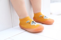 Sepatu Kaus Kaki Rajut Anjing Warna Oranye untuk Bayi, Model Terbaru Musim Panas, Sol TPE Lembut Fleksibel Anti Selip dengan Tarikan, Grosir