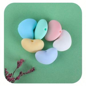 Cuentas de silicona de grado alimenticio para bebés, con forma de corazón de 17x20mm, sin BPA, para la fabricación de joyas, mordedores, clips para chupetes y accesorios de PVC - Product Image 2