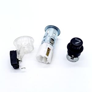 Ensemble allume-cigare Volkswagen 5QD919341 avec éclairage intérieur LED blanc pour Lamando Golf 7 - Product Image 3