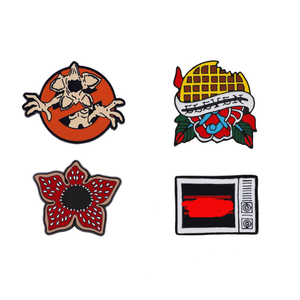 Fashion Eleven Broche de Aleación con Diseño de Waffle, <span class=keywords><strong>Demogorgon</strong></span>, Flor y Logotipo de TV, Personaje de Terror y Ciencia Ficción, Pin de Solapa para Colección de Fans y Regalo - Product Image 4